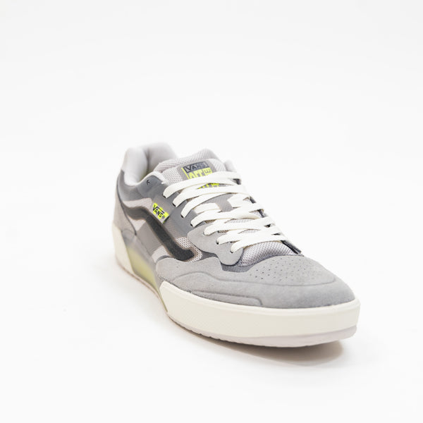 vans reflective ave pro