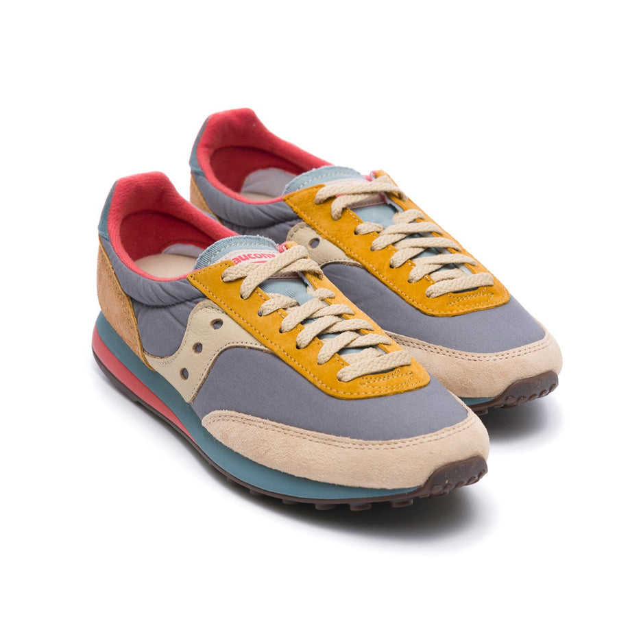 multicolored women's saucony trainer 80 with blue and red sole