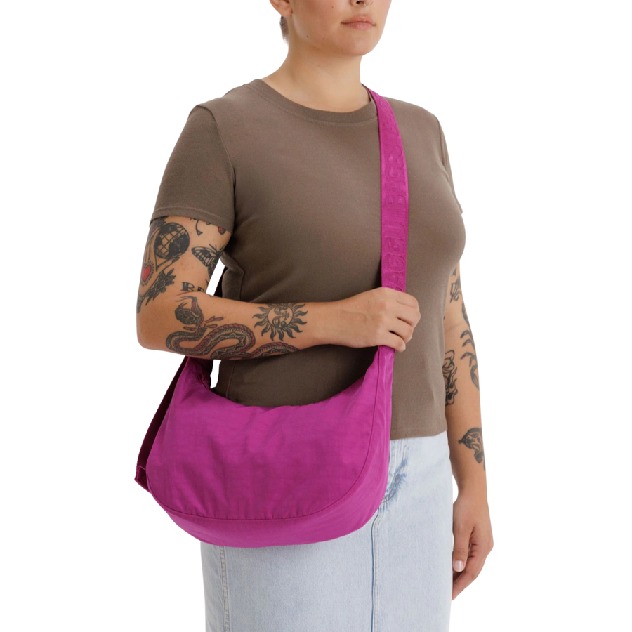 deep fuchsia baggu medium nylon crescent bag