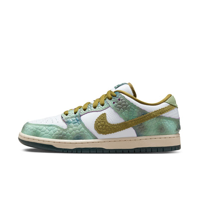 Nike SB X Alexis Sablone Dunk Low Pro "Chameleon"