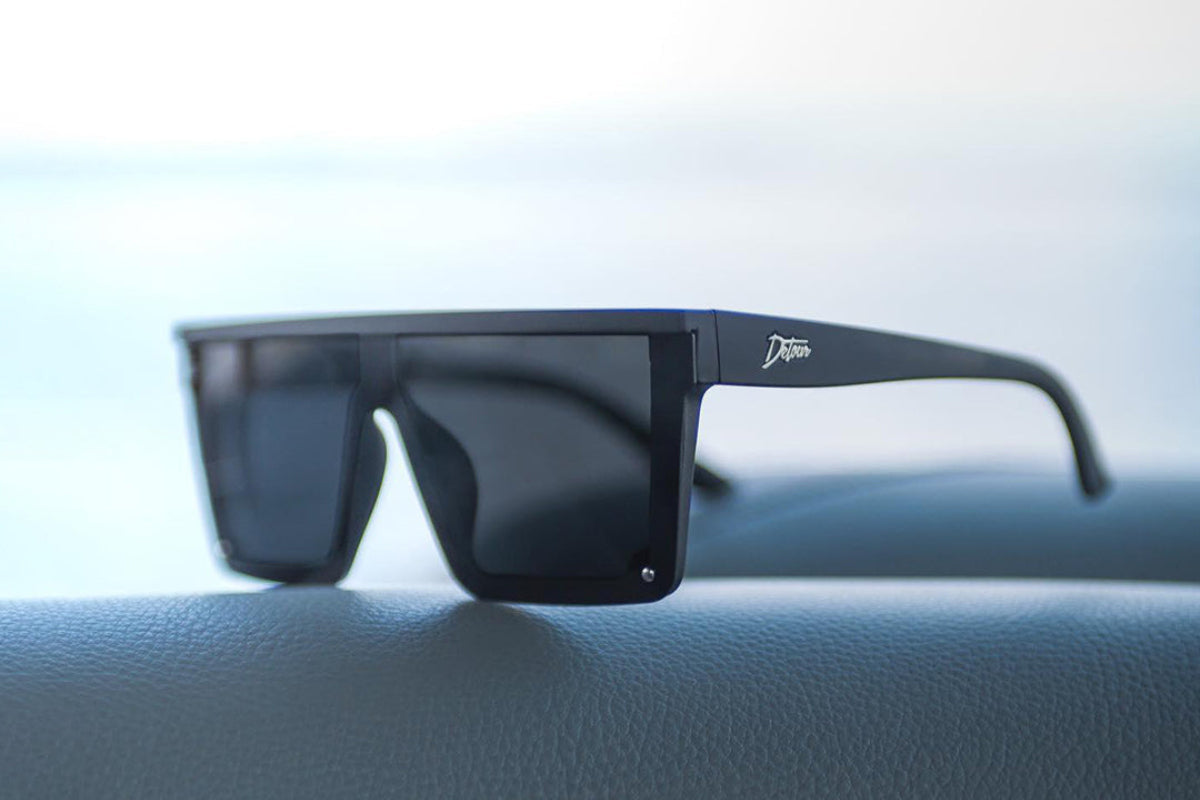 Tidal Wave - Matte Black - Jet Black Lens Polarized