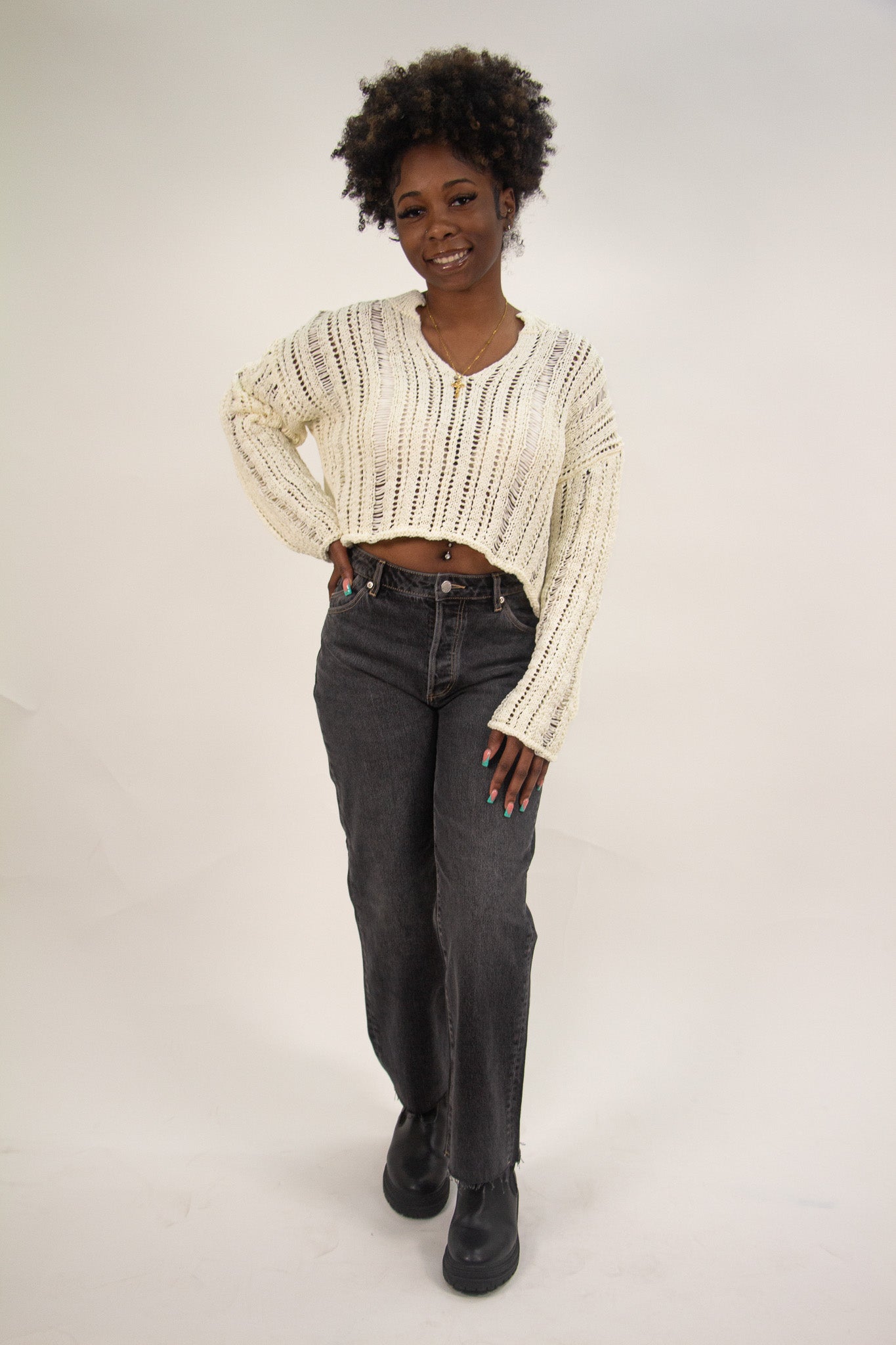 women's rollas high-rise, relaxed fit jean with a crop flare hem in vintage black