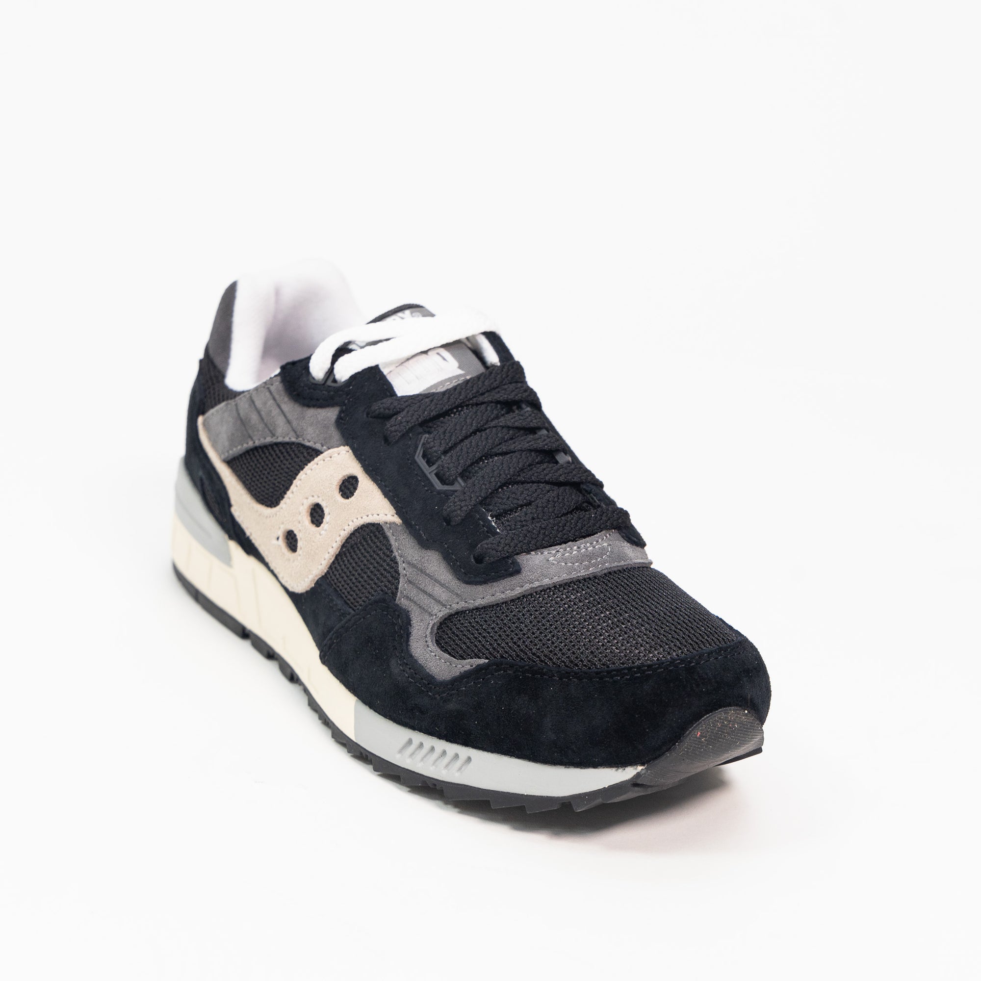 Saucony shadow 2024 5000 negro