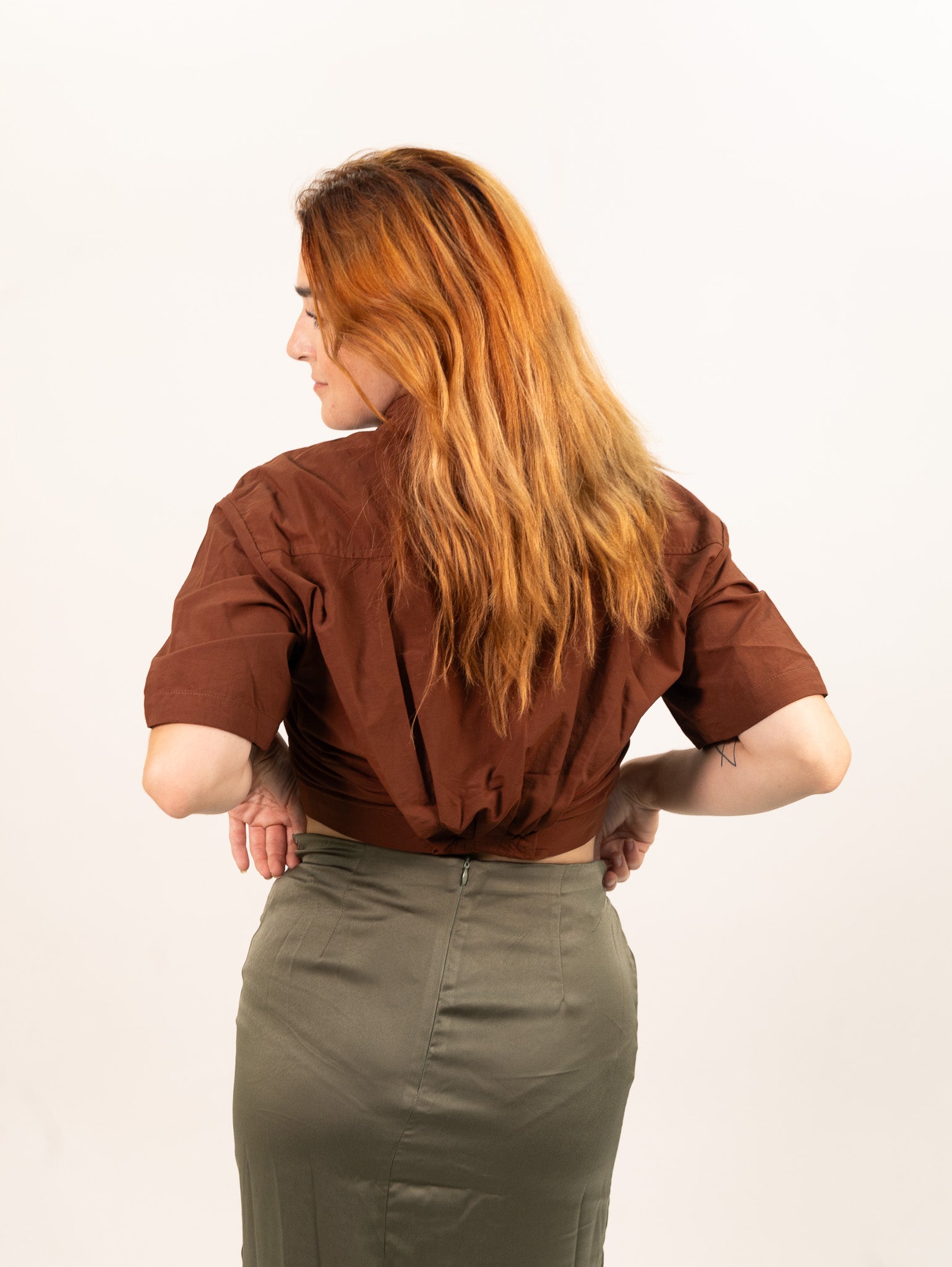Brownish red Moon River Solid Cropped women's Short Sleeve Shirt