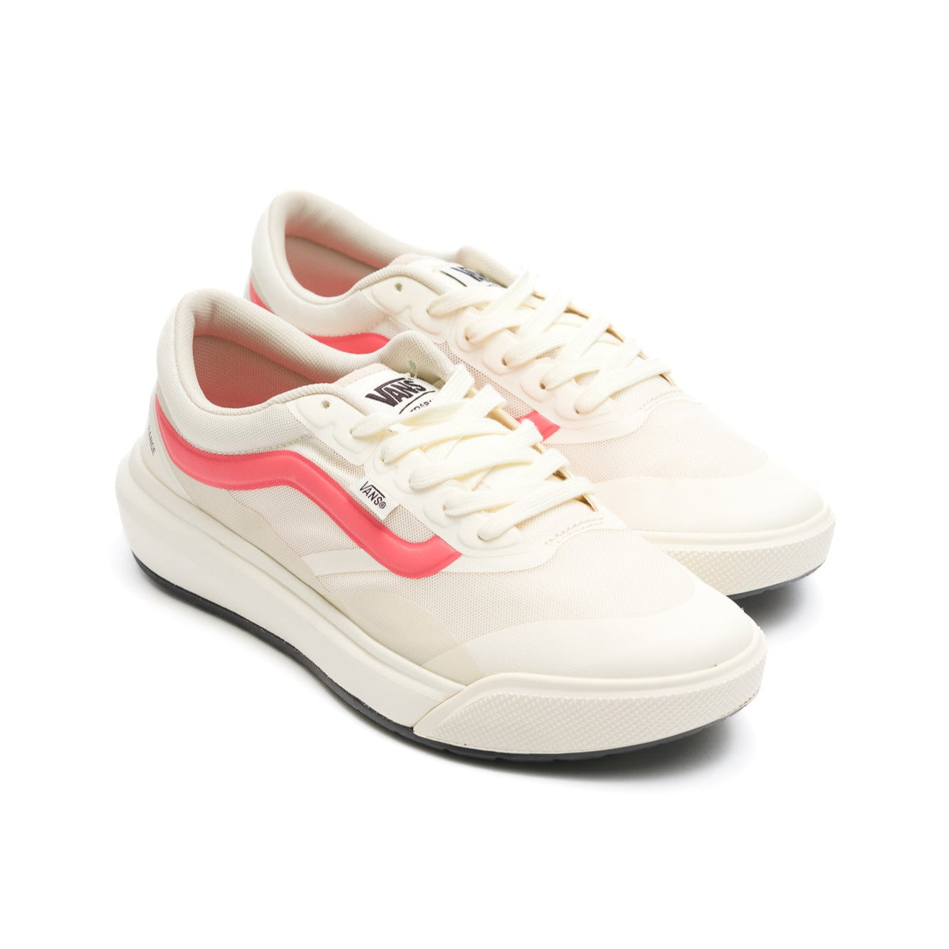 cream vans women's mte ultrarange 2.0 rapidweld with pink stripe