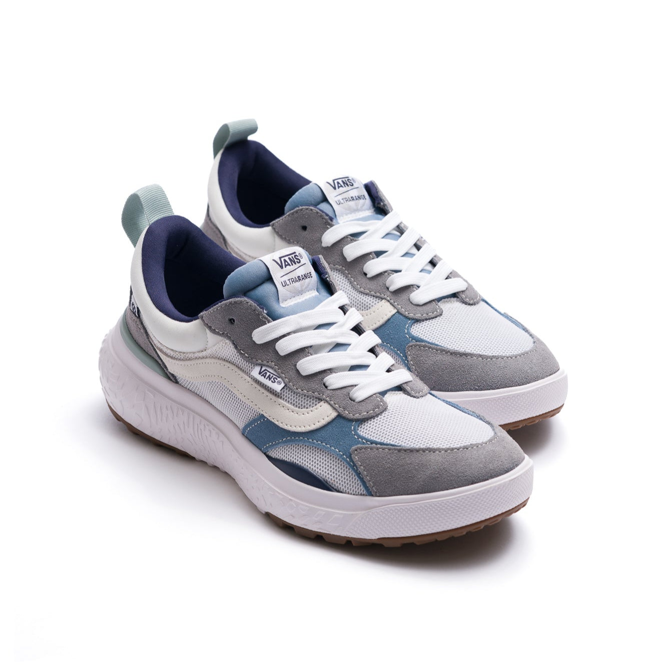 grey and blue vans mte ultrarange neo vr3 with whit sidestripe and white sole