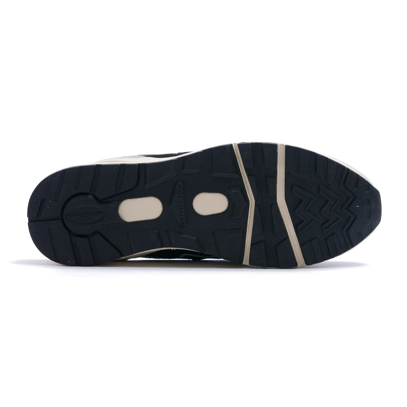 grey and black men's karhu aria 95 comfort shoe with off white sole