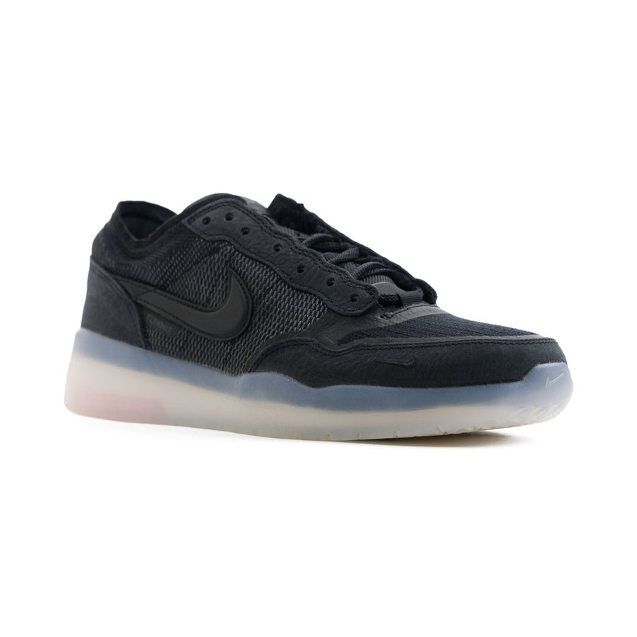 black upper nike sb ps8 men's shoe with a translucent sole