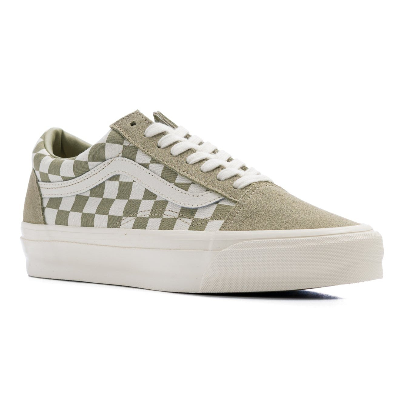 Checkerboard sole fashion vans