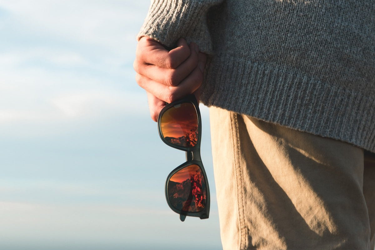 Gray Frost - Red Sunset Lens Polarized - Essentials