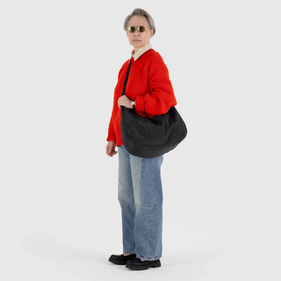 black baggu large nylon crescent bag