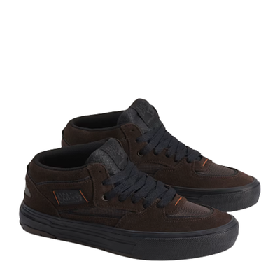 brown vans skate half cab rizzo with black sole on a white background