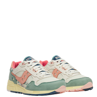 saucony shadow 5000 Sneaker with floral pattern on a white background