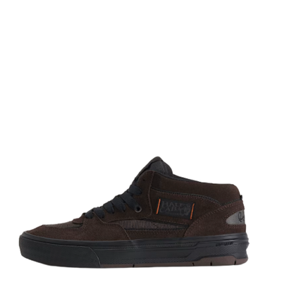brown vans skate half cab rizzo with black sole on a white background