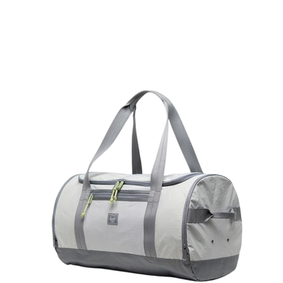 tone tone grey herschel ripstone kaine duffle bag on a white background