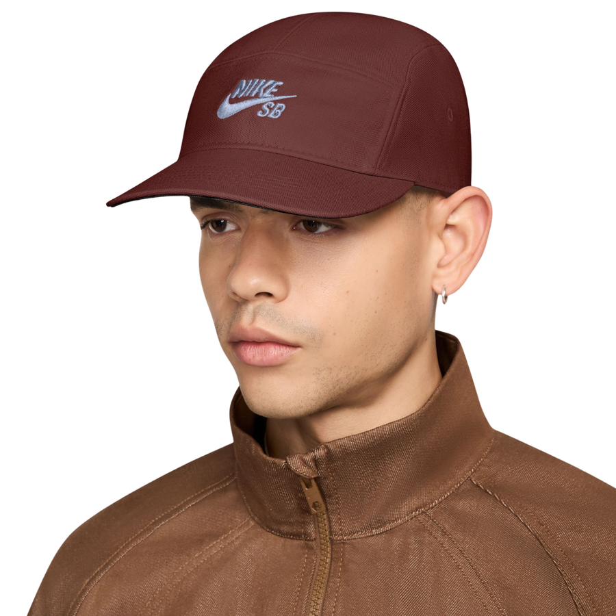 burgundy nike sb hat