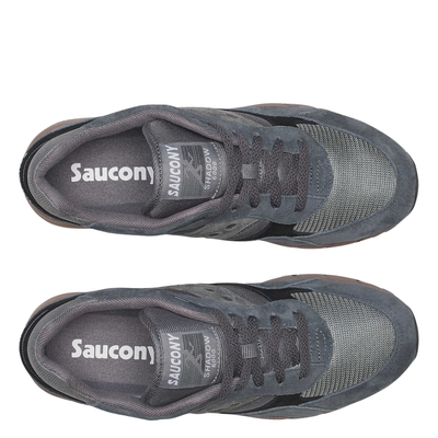 Gray men's saucony 6000 sneaker with brown sole on a white background