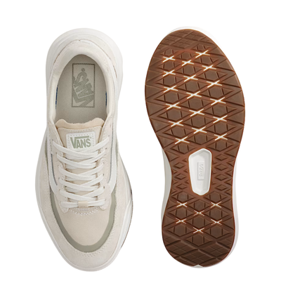 Beige vans ultrarange 2.0 se sneaker with white sole on a white background