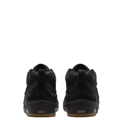 all black nike sb ishod wair skateboard sneaker