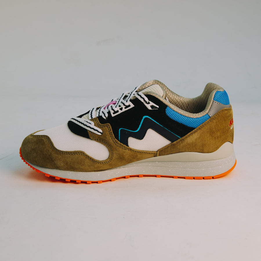 Karhu Synchron Classic The Forest Rules Pack - Green Moss/India Ink